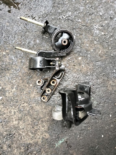 [2012960133088] SOPORTE DE MOTOR TOYOTA WILL CYPHA 2002-2005 HATCHBACK NCP70 NCP75
